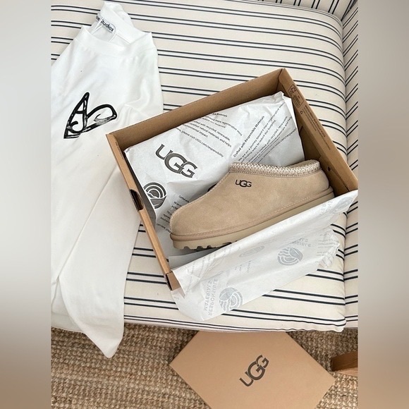 Brand New Women's Ugg Tasman Slip-Ons - Picture 2 of 7